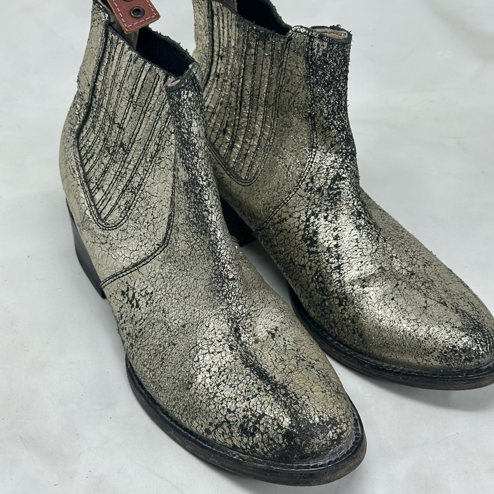 Freebird by Steven Madden Salamanca Distressed Leather Boots 9 - Picture 2 of 11